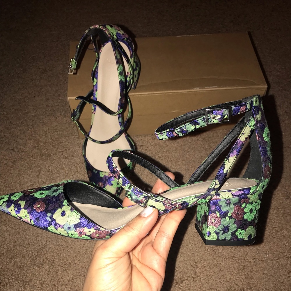 Floral sandals